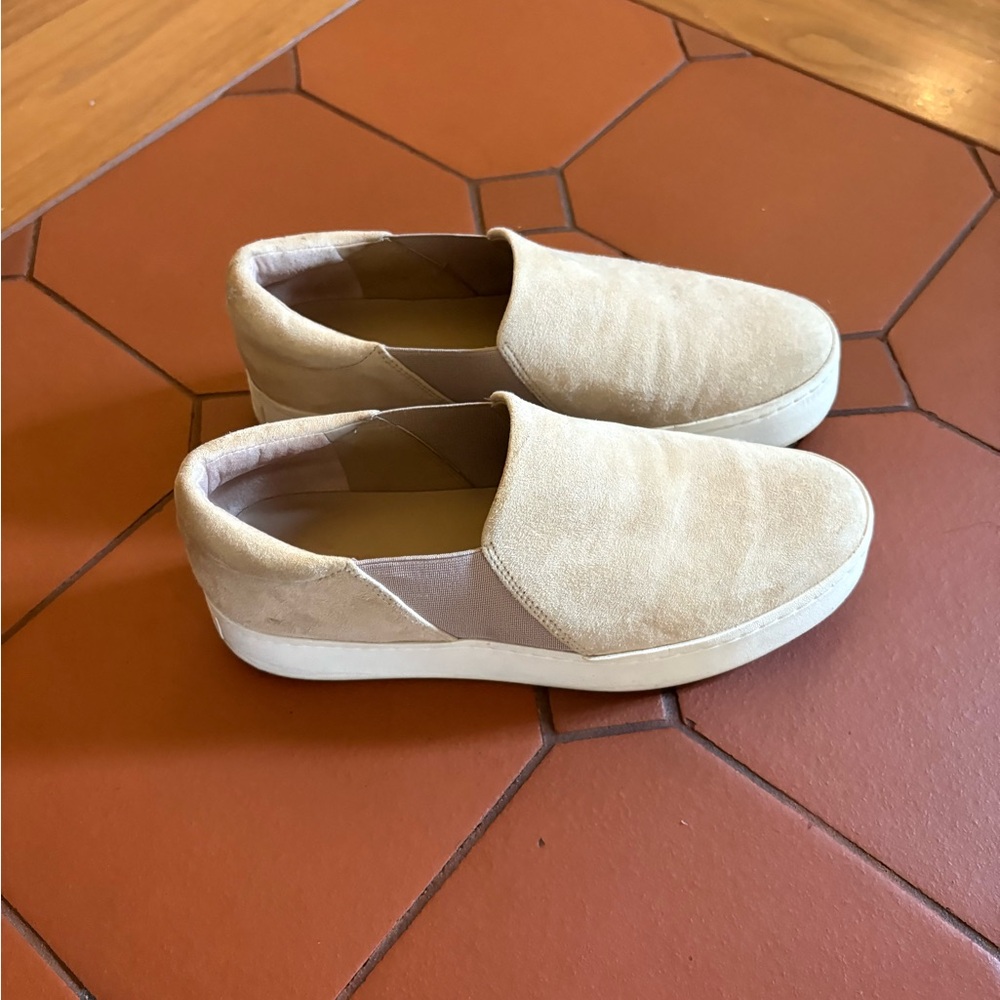 Vince Warren Suede Slip-On Sneakers in Beige